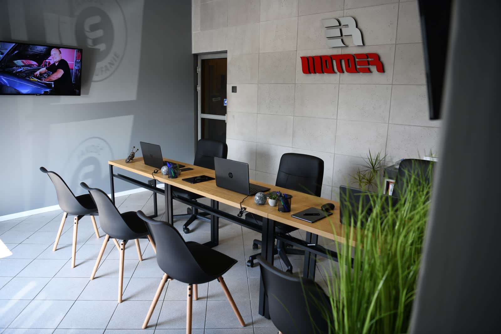 Arval Center MOTOER - obsługa kierowców z Zabrza (strefa przyjęcia)