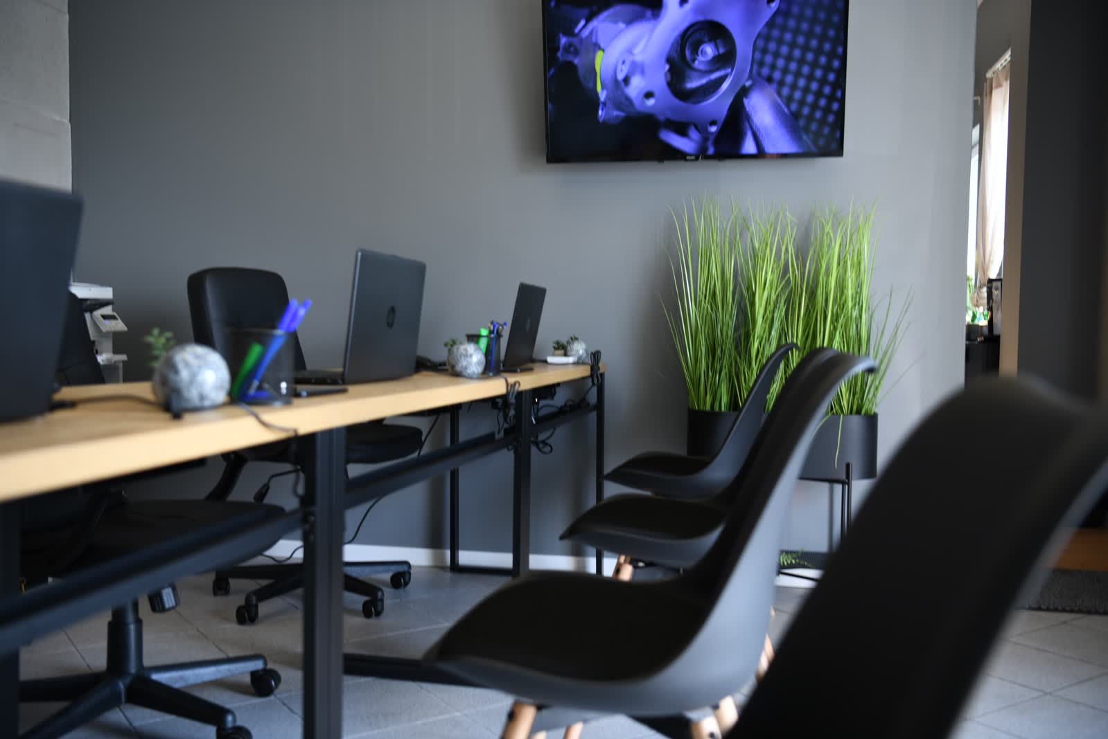 Arval Center MOTOER - serwis marki Kia (hala serwisowa)