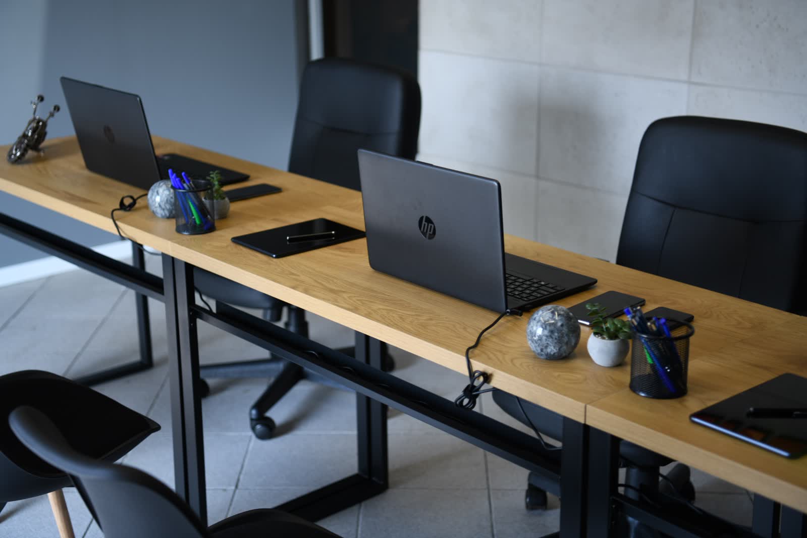 Arval Center MOTOER - serwis marki Audi (poczekalnia i miejsce do pracy)