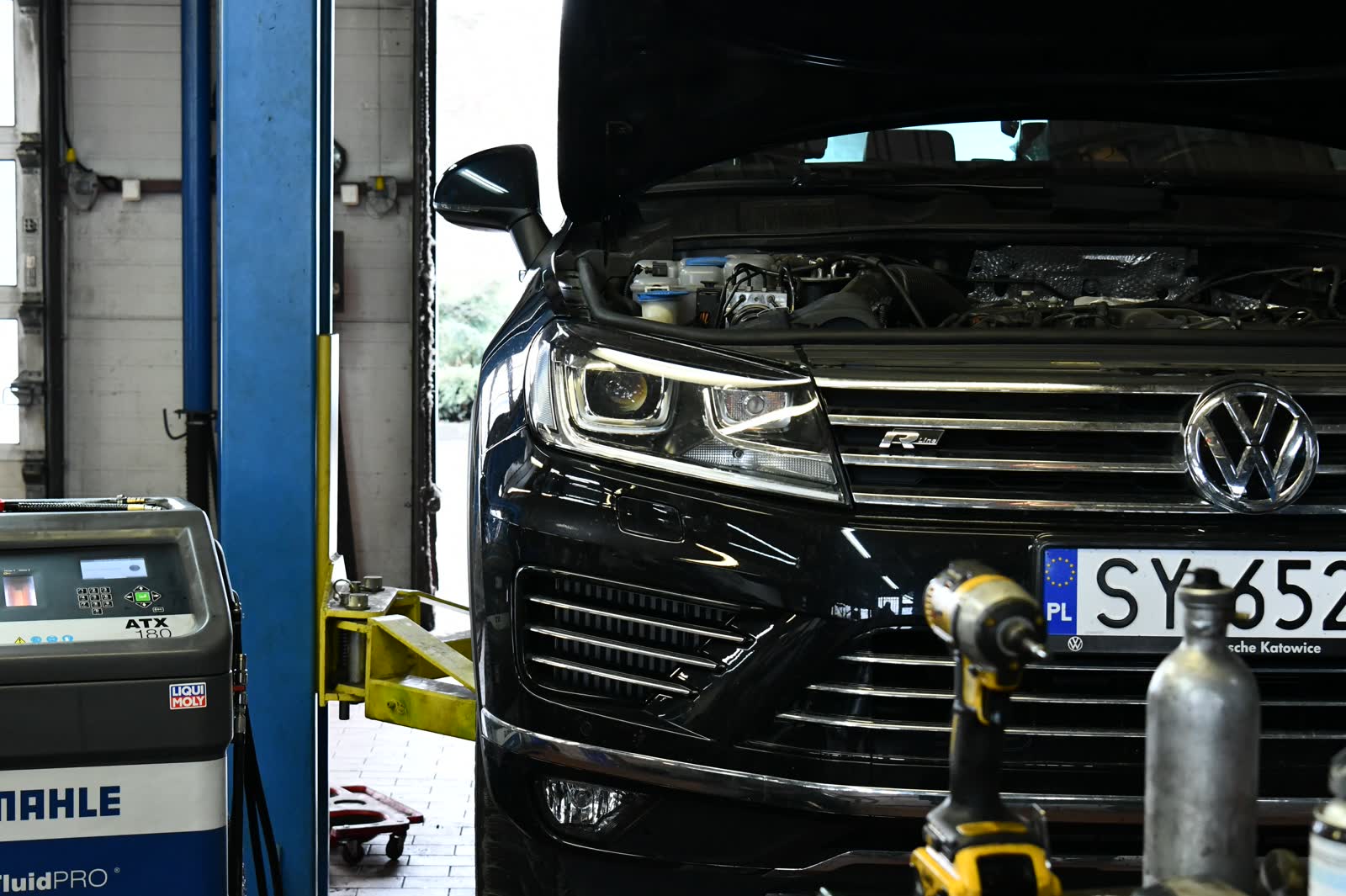 Arval Center MOTOER - serwis marki Mazda (hala serwisowa)